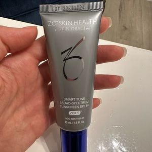 ZO Skin Health SMART TONE broad spectrum SUNSCREEN SPF 50